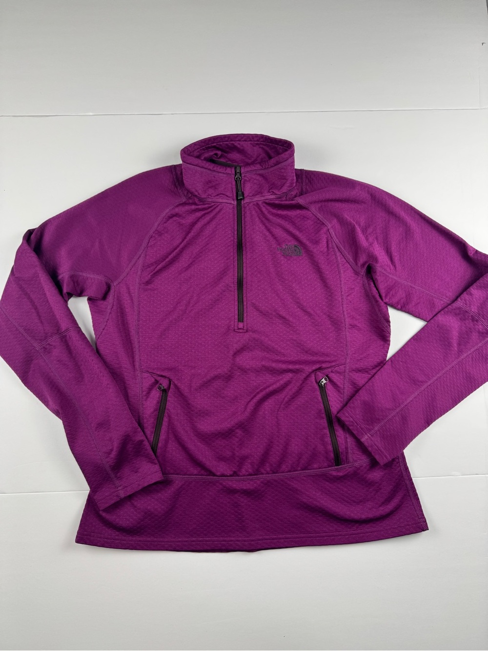 The North Face Women's Magenta Half-Zip athletic jacket